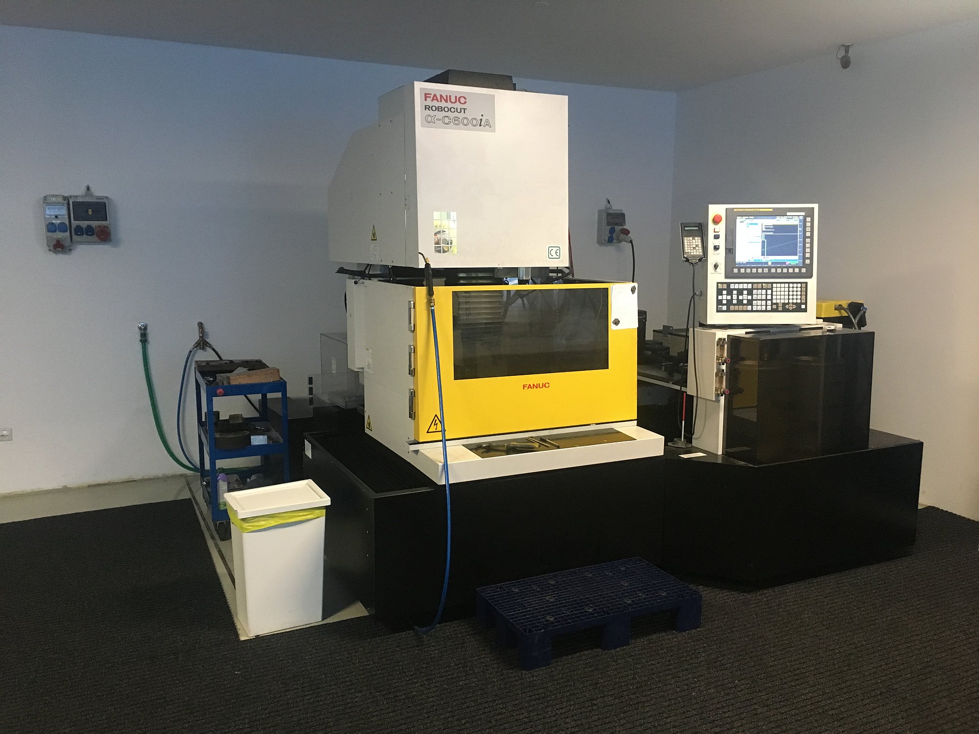 FANUC Robocut α-C600iA Z400
